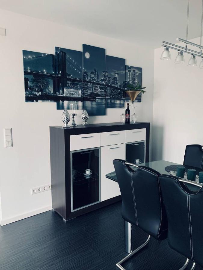 Apartment Mit Penthouse Charakter In Dresda Esterno foto
