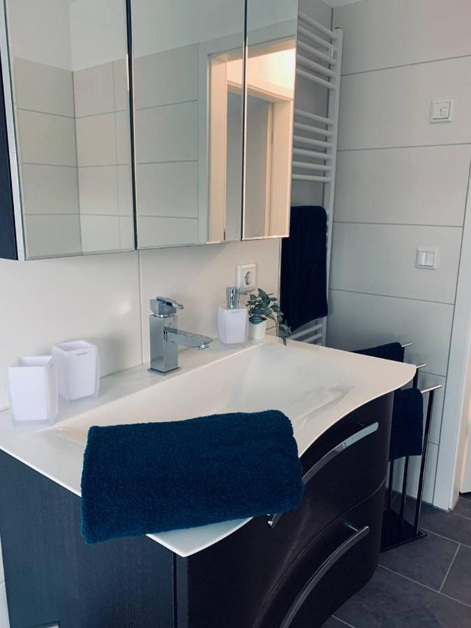 Apartment Mit Penthouse Charakter In Dresda Esterno foto